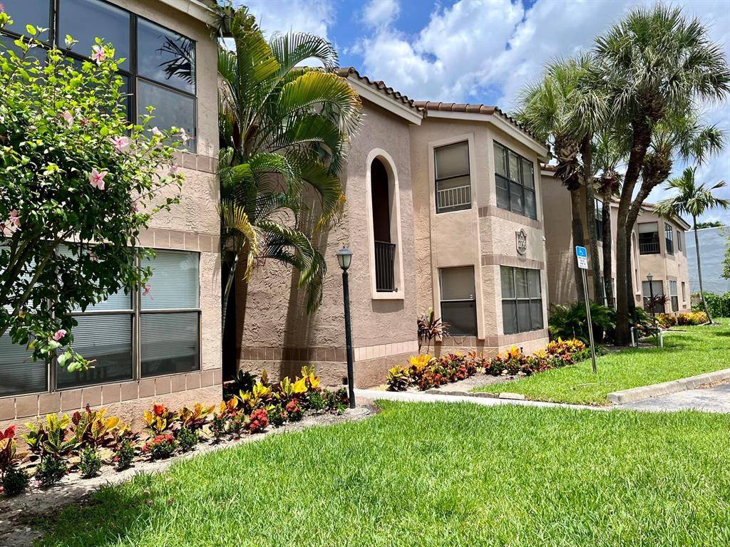 Davie, FL 33328,2796 S UNIVERSITY DR #2207