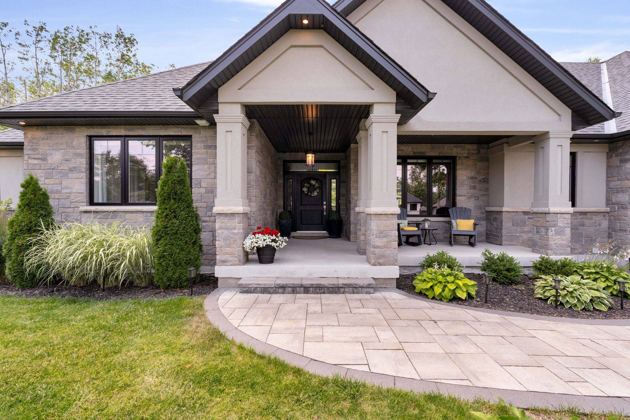 Springwater, ON L9X 2A3,10 Byers ST