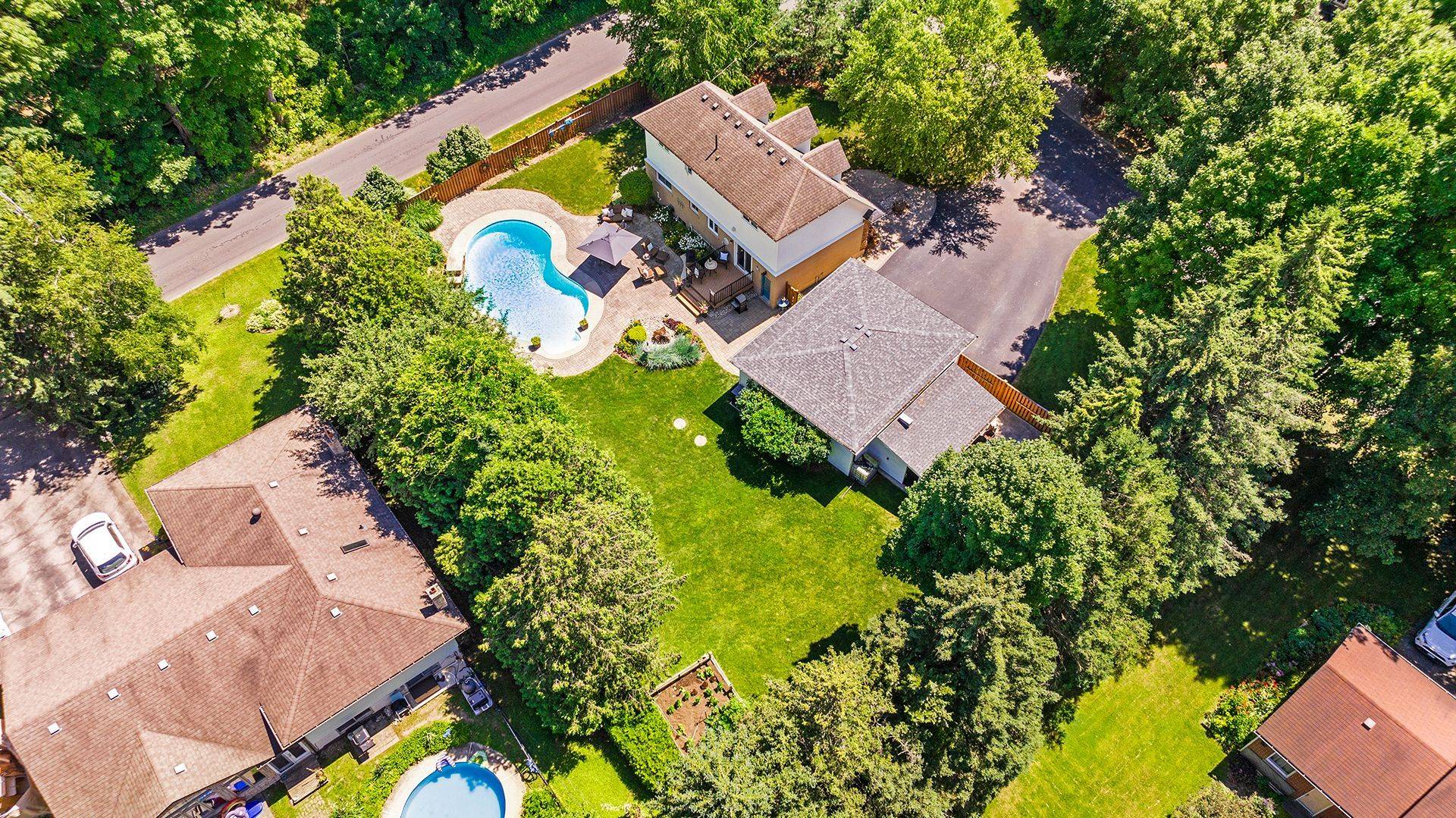 Burlington, ON L7P 0L7,6487 Panton ST