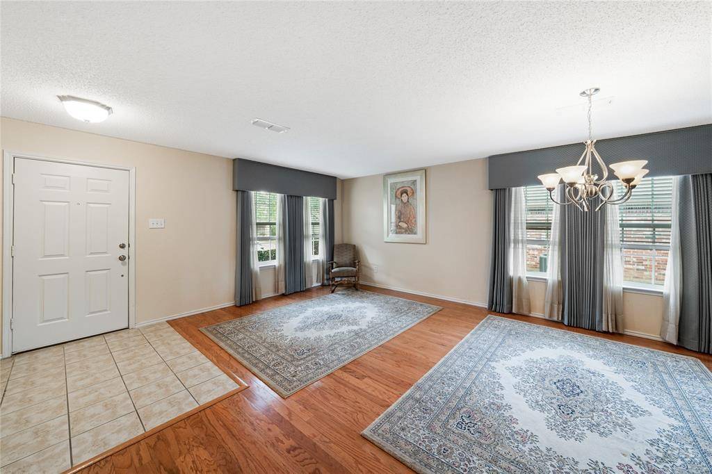 Euless, TX 76039,600 Carol Way