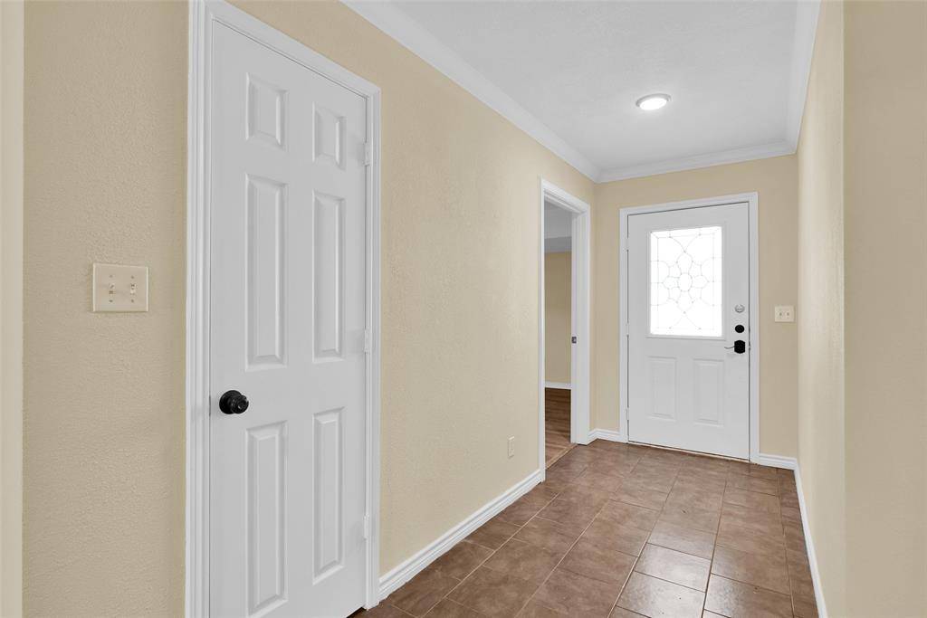 Howe, TX 75459,312 W Young Street