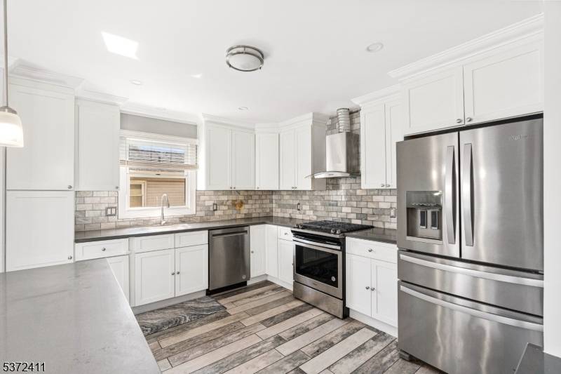 Green Brook Twp., NJ 08812,14 Lenox Ave