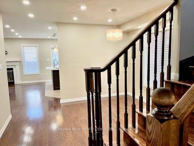 Milton, ON L9T 0P4,613 Sellers PATH