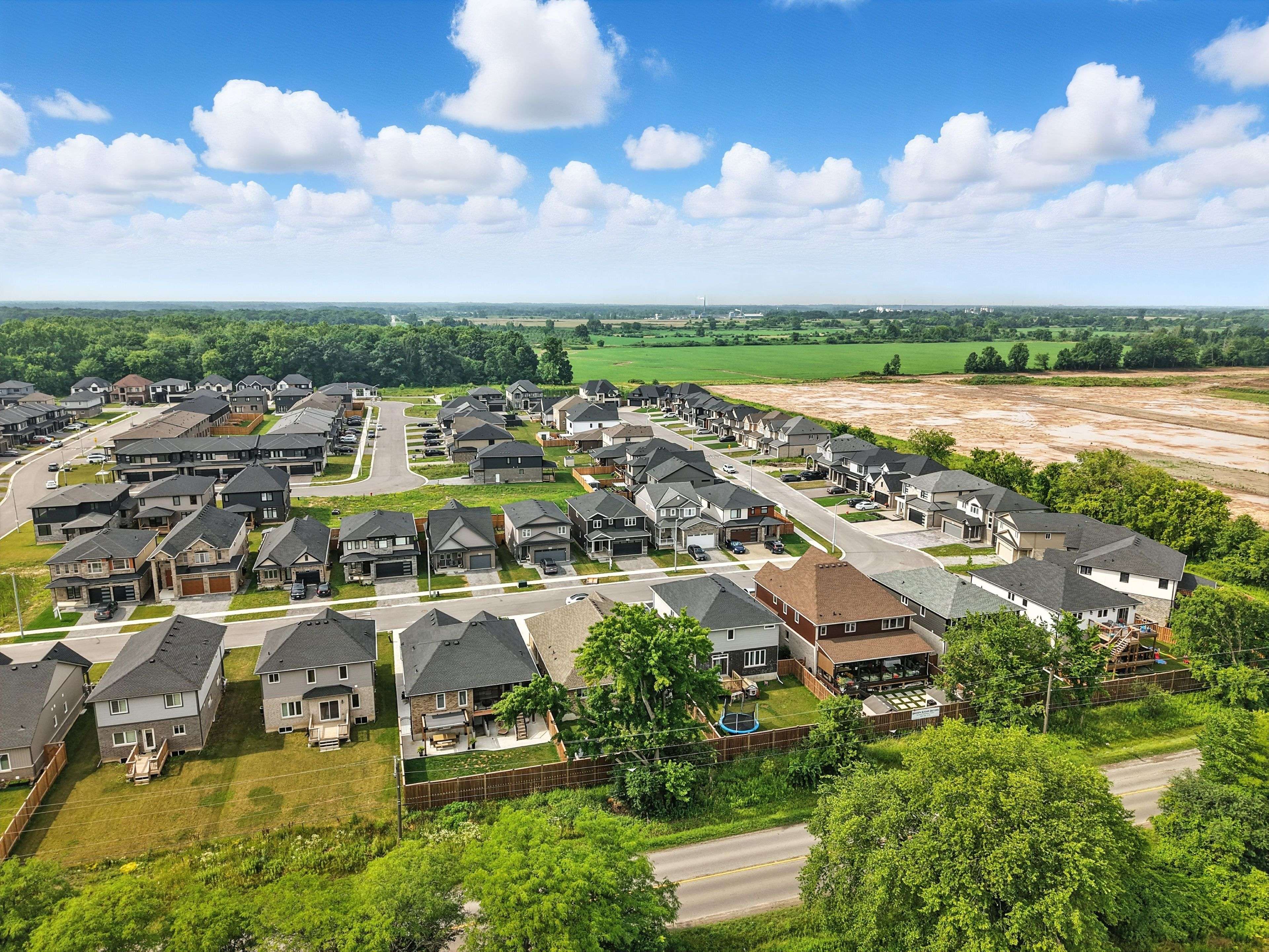 Niagara Falls, ON L2H 3T4,7394 Sherrilee CRES