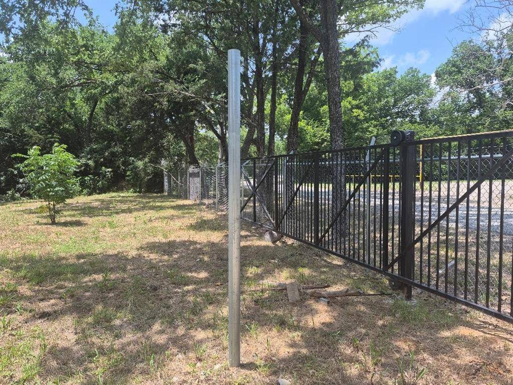 Dallas, TX 75217,10402 Cory Street