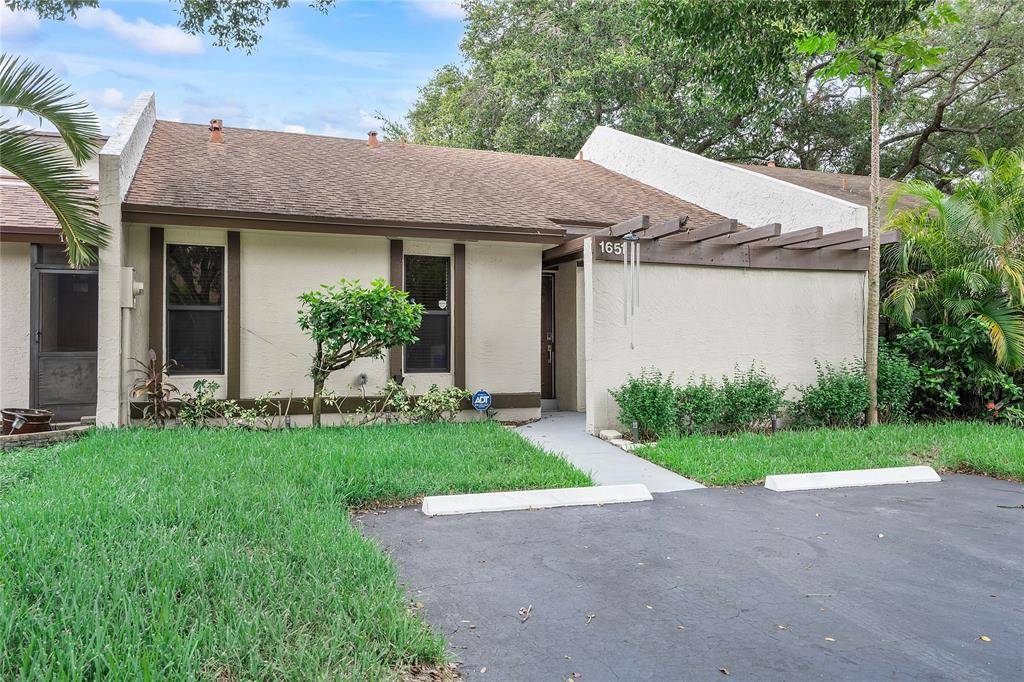 Pembroke Pines, FL 33024,1651 NW 98th Way #1651