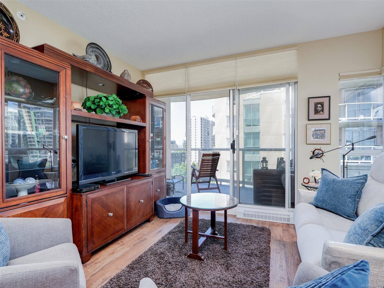 Victoria, BC V8V 4Y4,1020 View St #903
