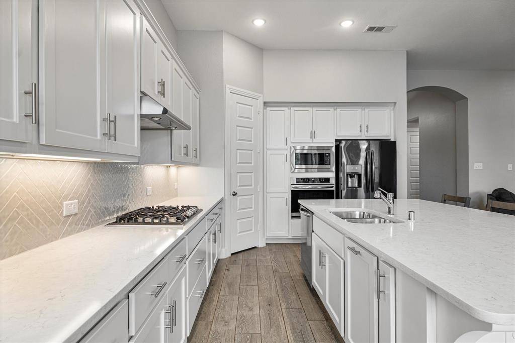 Aubrey, TX 76227,3913 Primrose Drive