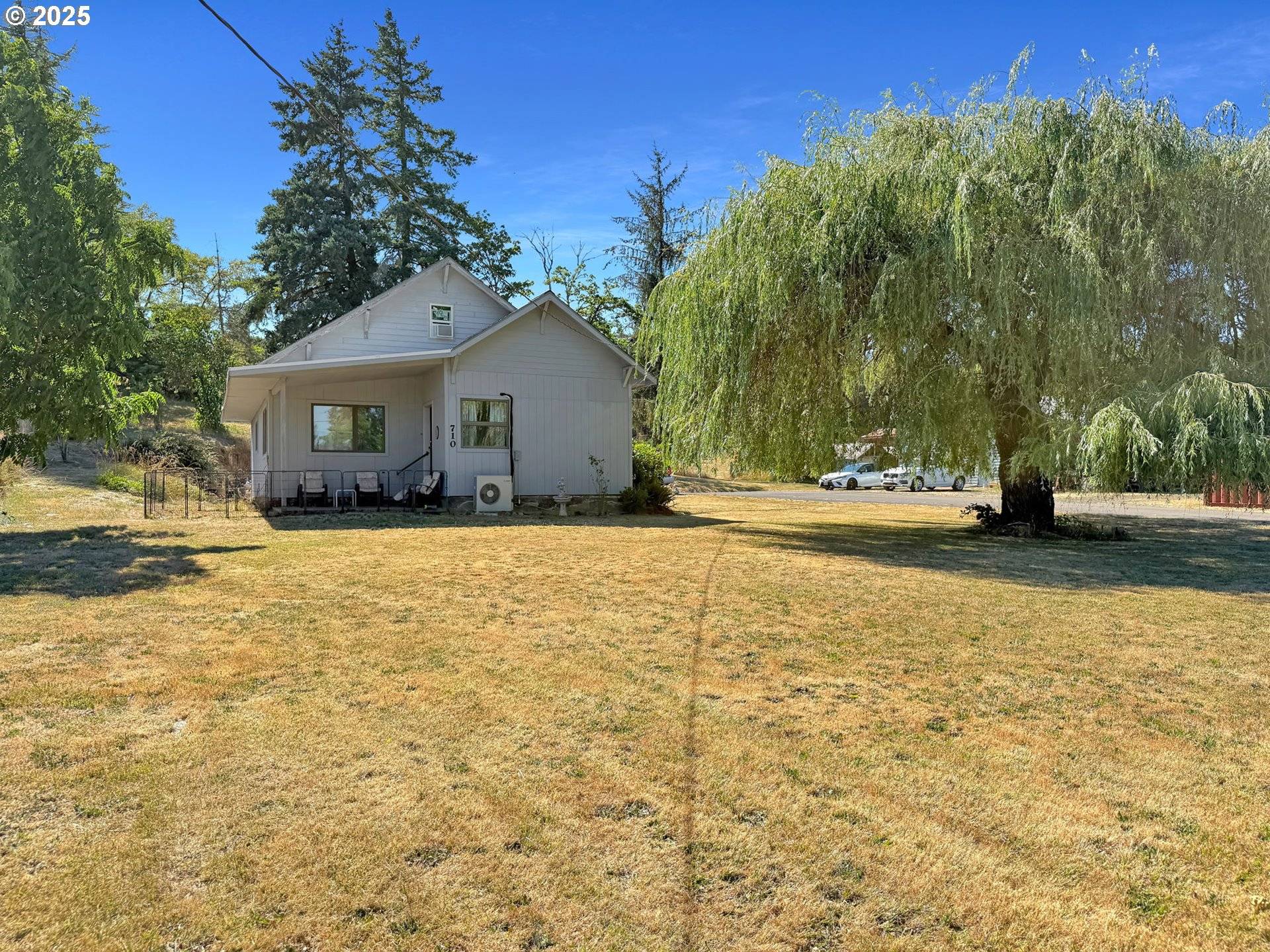 Monroe, OR 97456,710 N 8TH ST