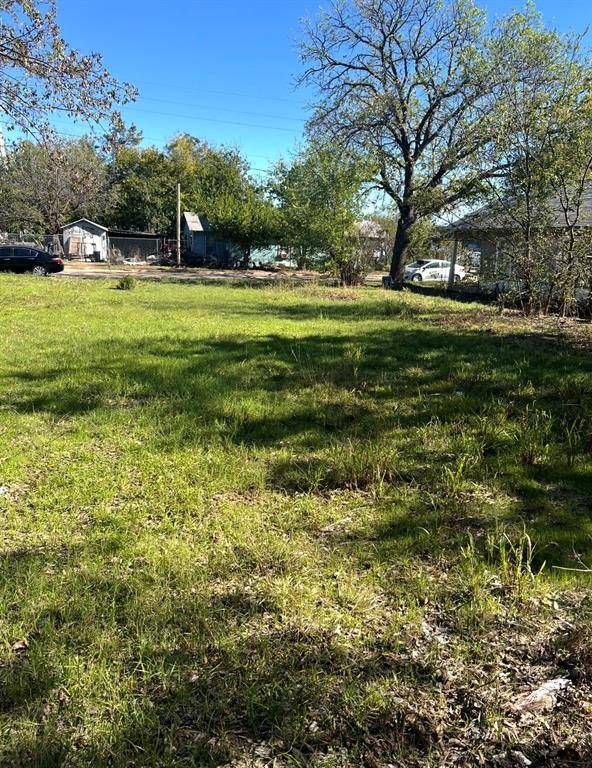 Olney, TX 76374,603 & 605 N Ave E