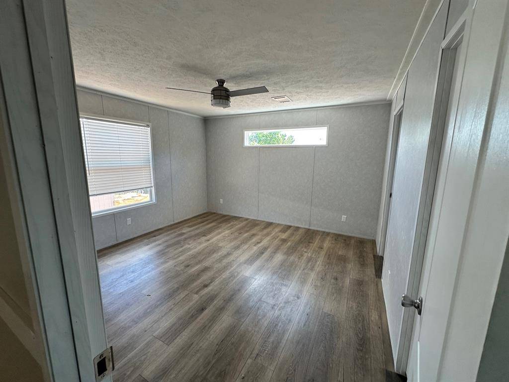 Granbury, TX 76048,917 Arkansas River Drive