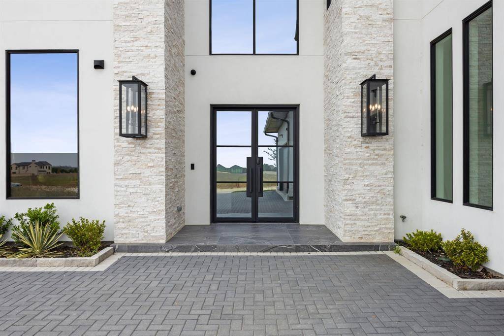 Irving, TX 75039,424 Regal Lane