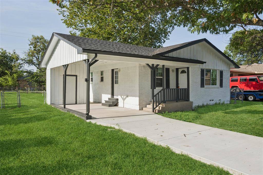 Princeton, TX 75407,300 E Hazelwood Street