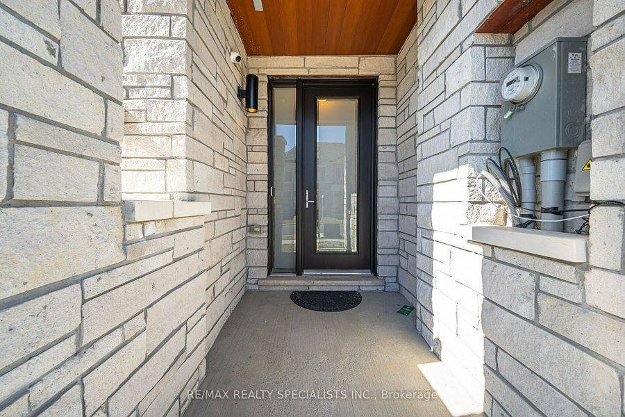 Brampton, ON L6P 4P4,128 Purple Sage DR