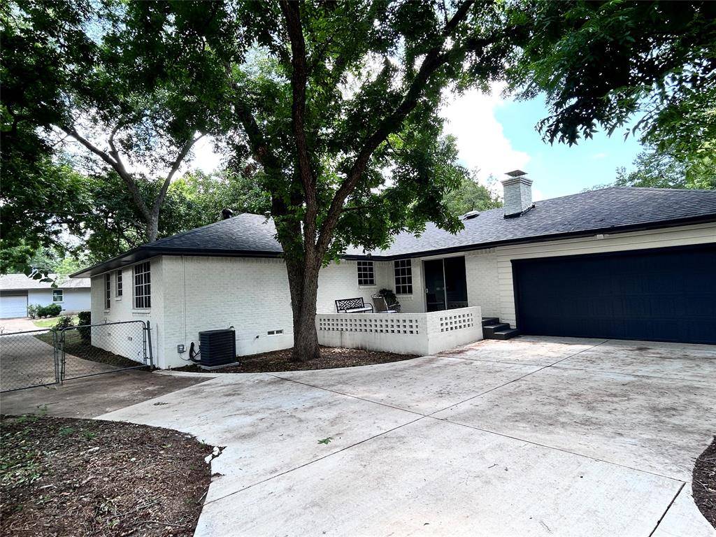 Dallas, TX 75233,2759 Larkspur Lane