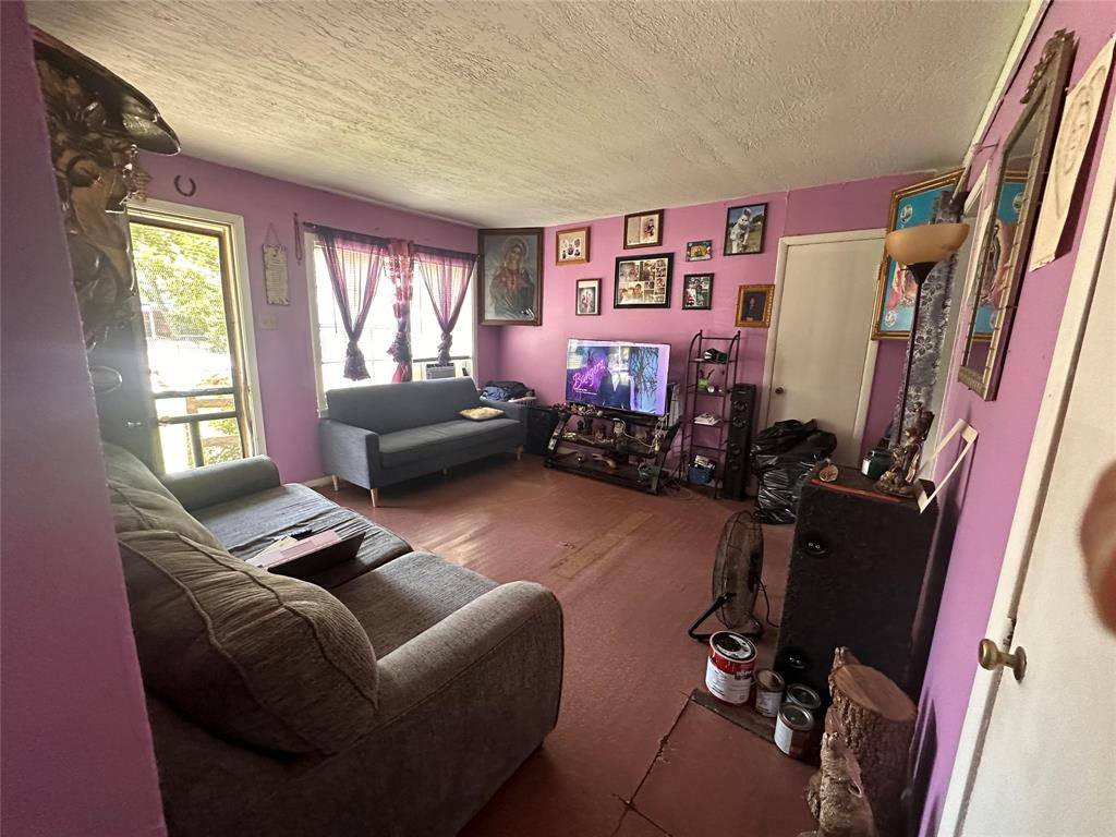 Garland, TX 75040,129 E Wanda Drive