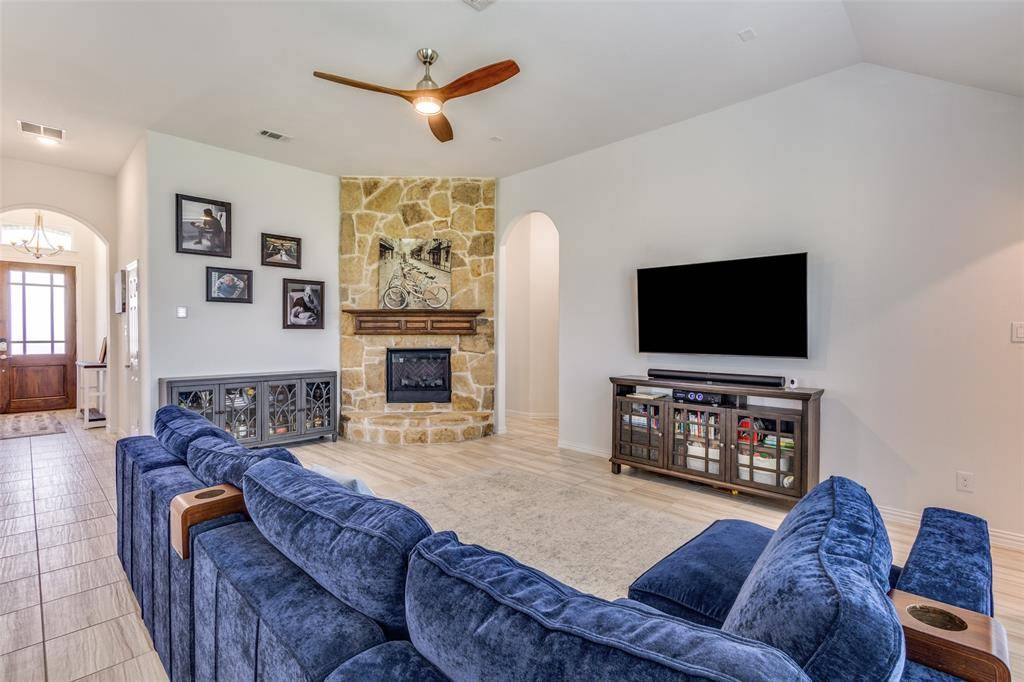Celina, TX 75009,3721 Homeplace Drive