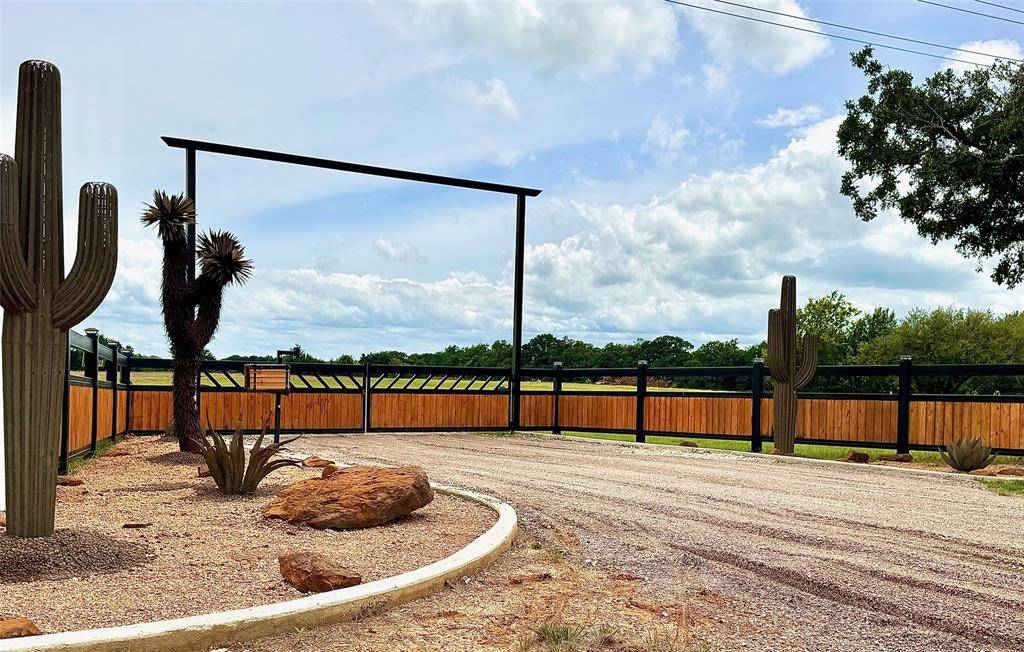 Valley View, TX 76272,8740 E Fm 922