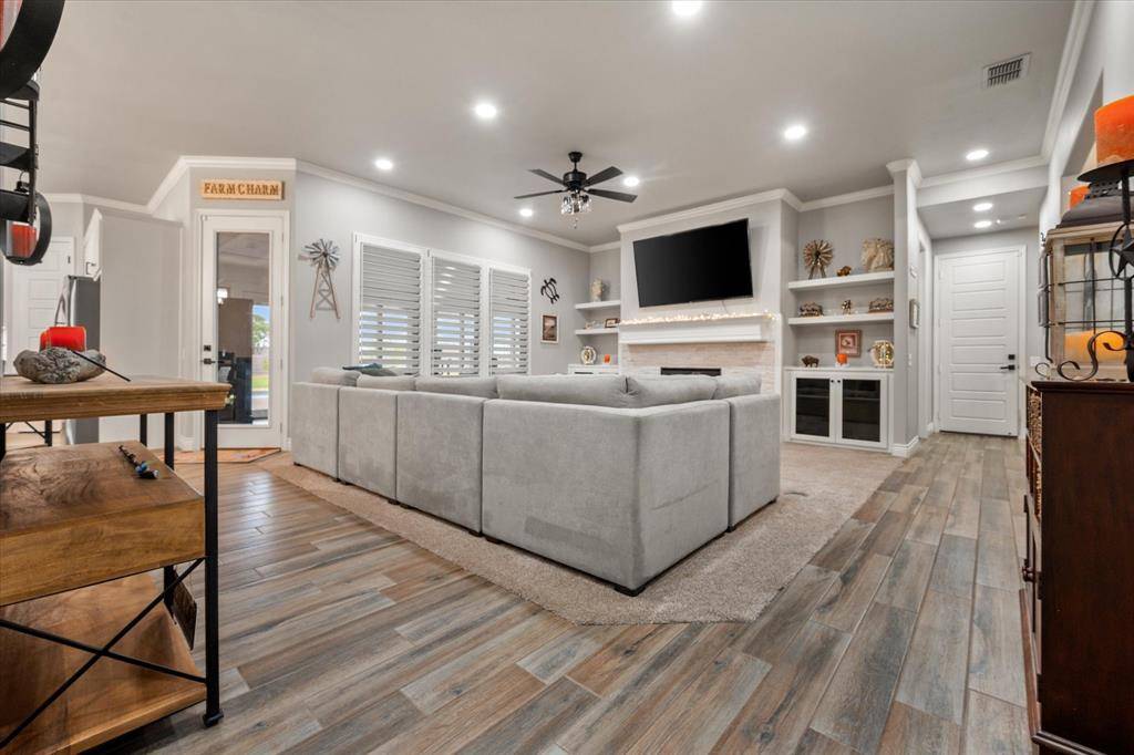 Tahoka, TX 79373,1105 Cotton Creek