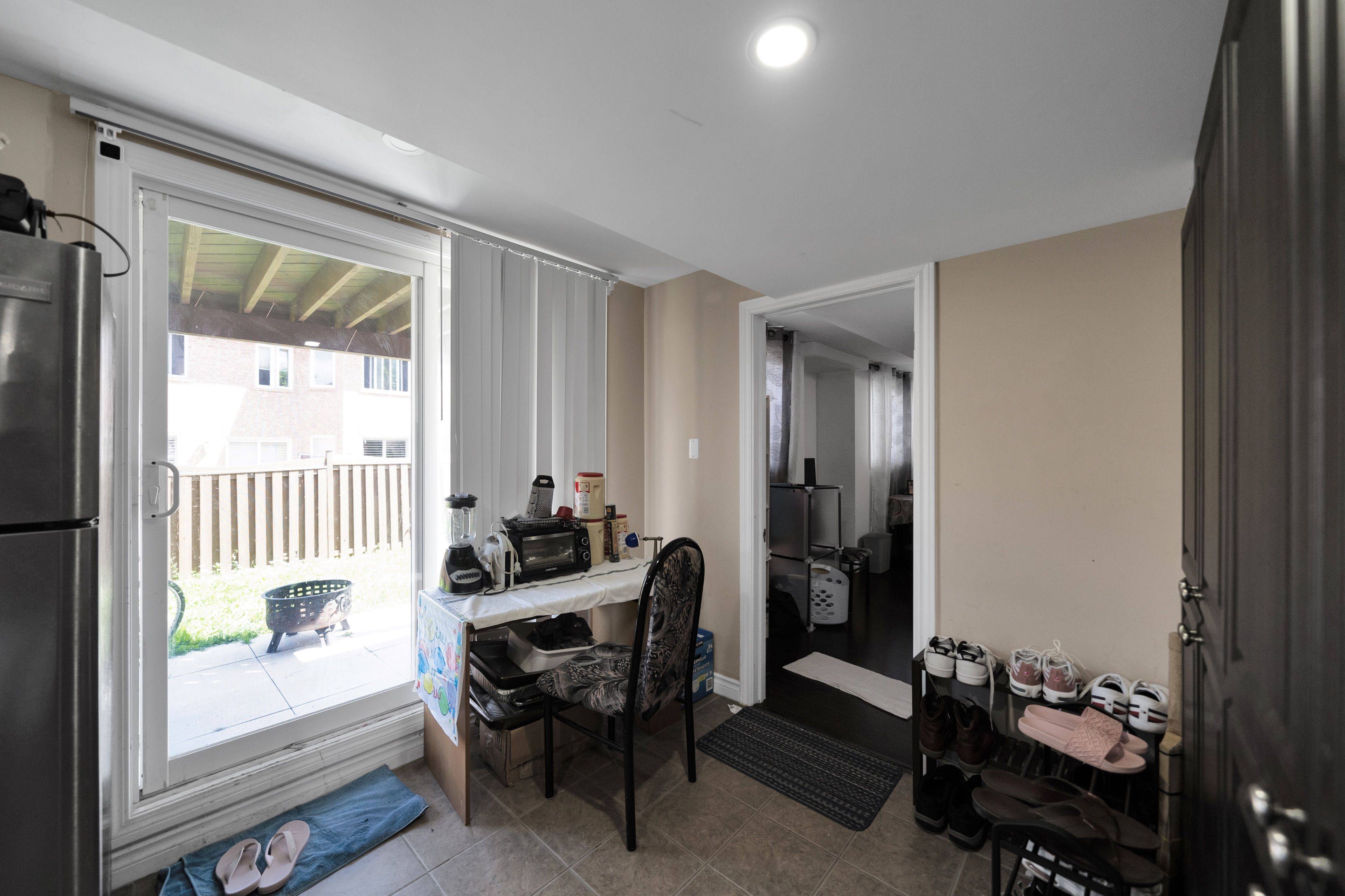 Toronto E11, ON M1B 6E7,41 Muskox DR #Basement Primary