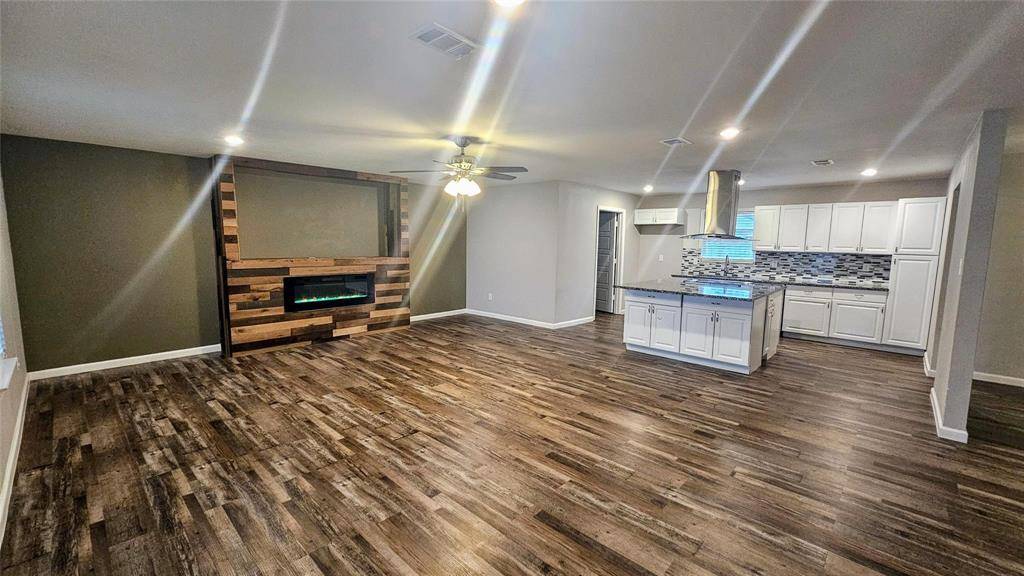 Fort Worth, TX 76119,4829 S Riverside Drive