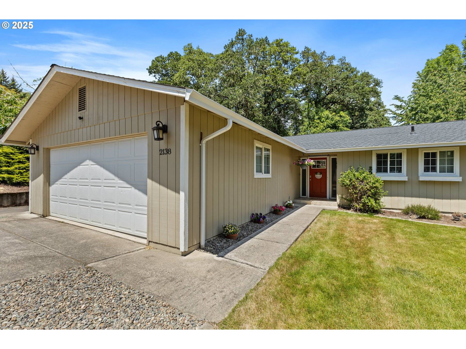 Roseburg, OR 97470,2138 SE LOIS DR