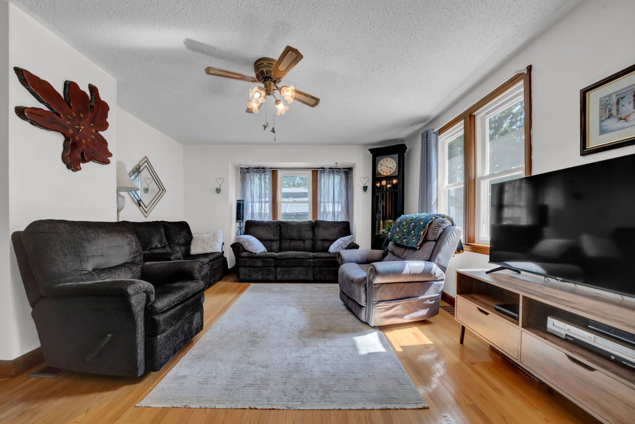 Clarington, ON L1E 2K7,3253 Tooley RD