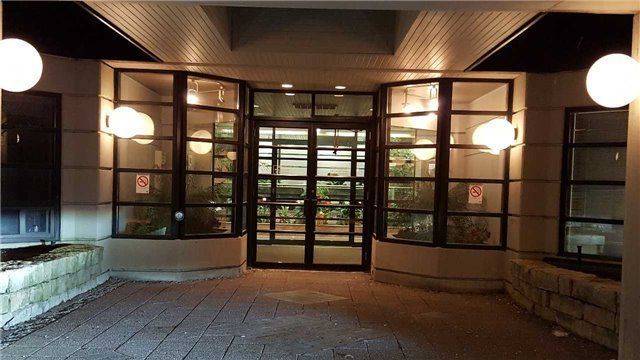 Toronto E07, ON M1V 4X8,160 Alton Towers CIR #401