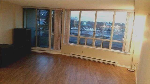 Toronto E07, ON M1V 4X8,160 Alton Towers CIR #401