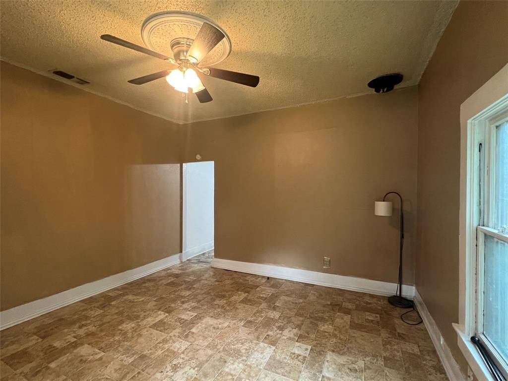 Weatherford, TX 76086,311 W Spring Street