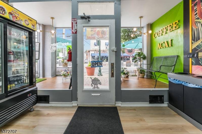 Raritan Boro, NJ 08869,2 E Somerset St