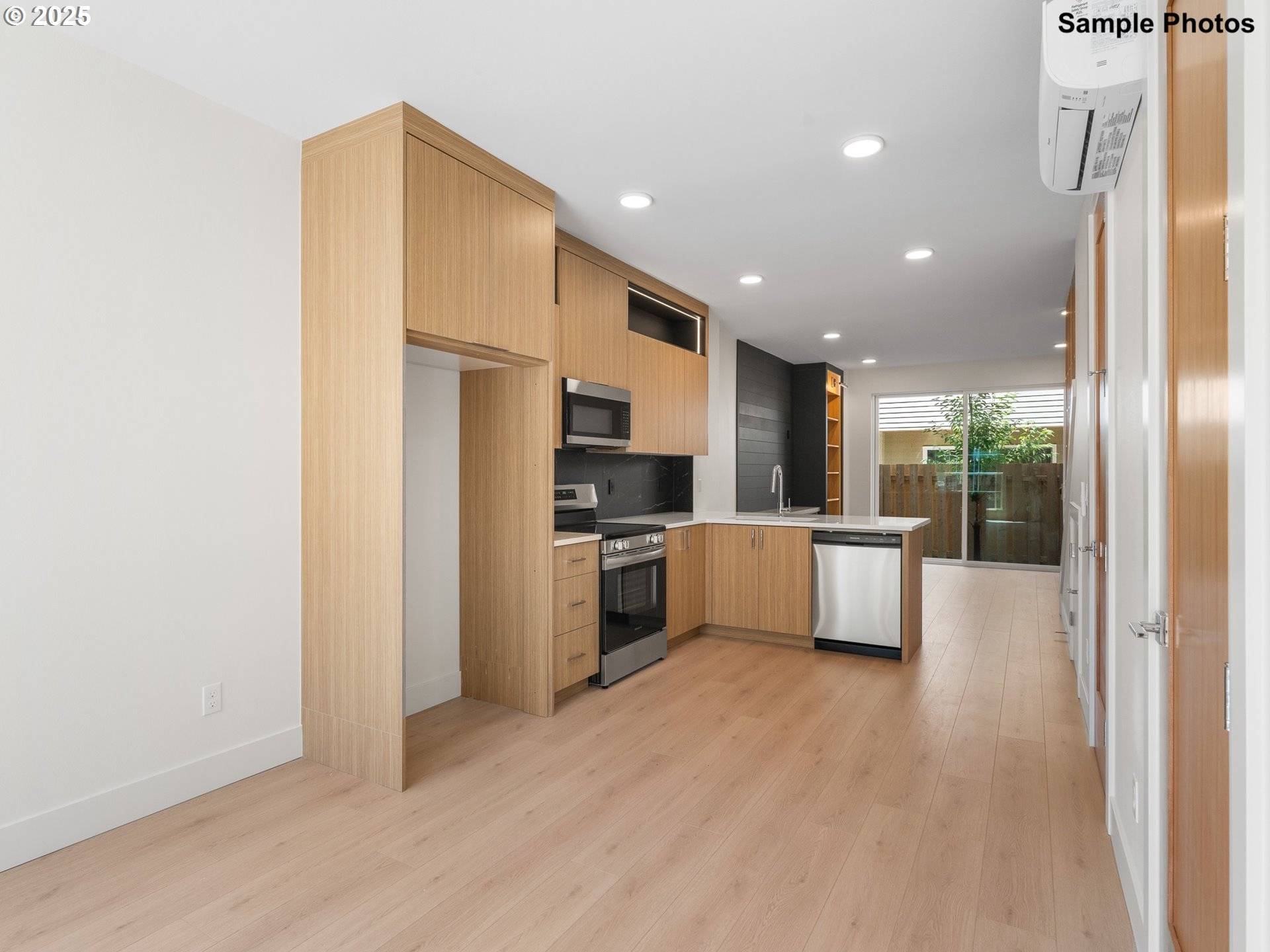 Portland, OR 97211,6013 NE 30th AVE #3