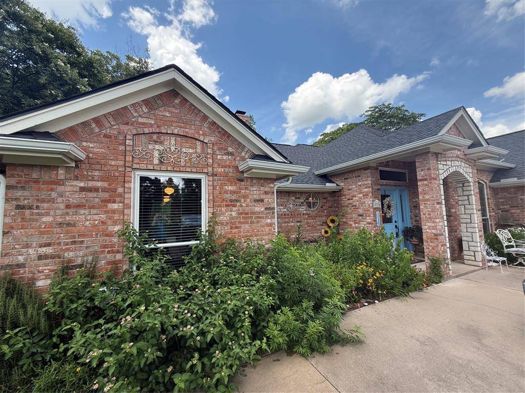 Granbury, TX 76049,9715 Ravenswood Road