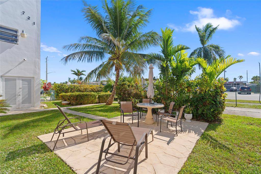 Hallandale Beach, FL 33009,721 NE Atlantic Shores #110