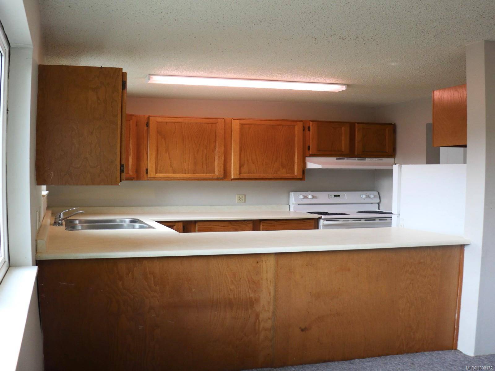 Nanaimo, BC V9R 3X8,211 Buttertubs Pl #13
