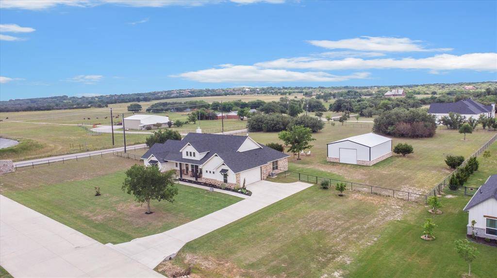Weatherford, TX 76085,1001 N Oak Trail