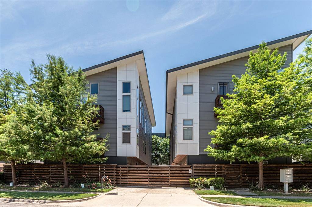 Dallas, TX 75206,2421 N Garrett Avenue #3