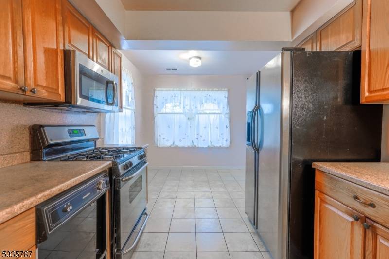 Plainfield City, NJ 07060,614 W 8th St #10