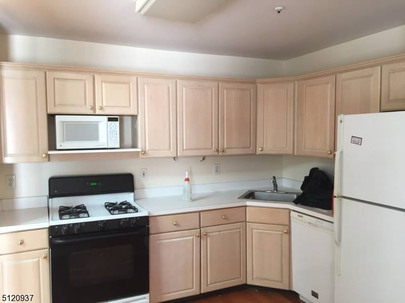Bernards Twp., NJ 07920,186 Potomac Drive