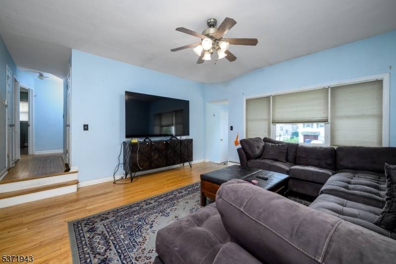 Woodbridge Twp., NJ 08840,1 Federal St