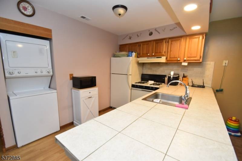 Vernon Twp., NJ 07462,20 Augusta Dr #9