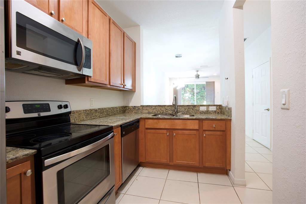 Miramar, FL 33025,8915 SW 18th St