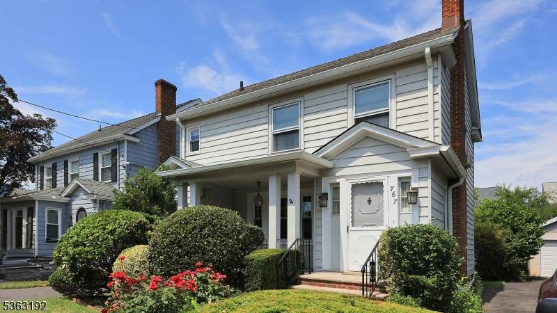 Elizabeth City, NJ 07208,765-767 Cleveland Ave