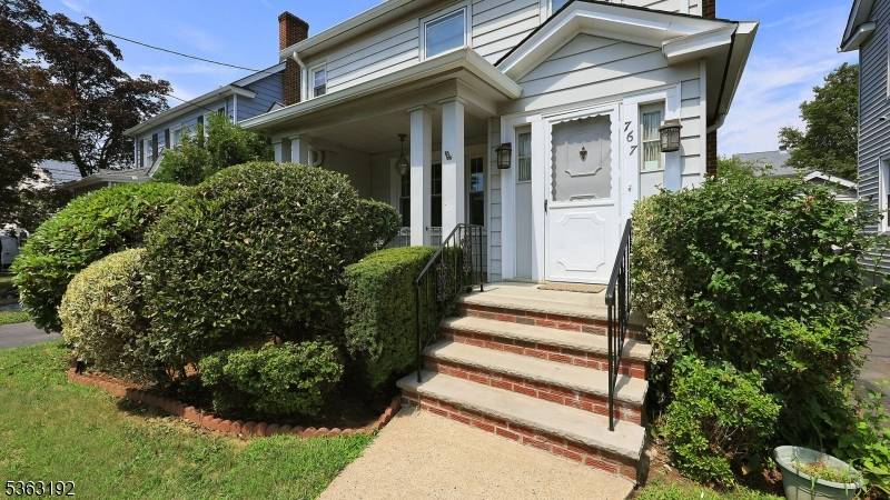 Elizabeth City, NJ 07208,765-767 Cleveland Ave