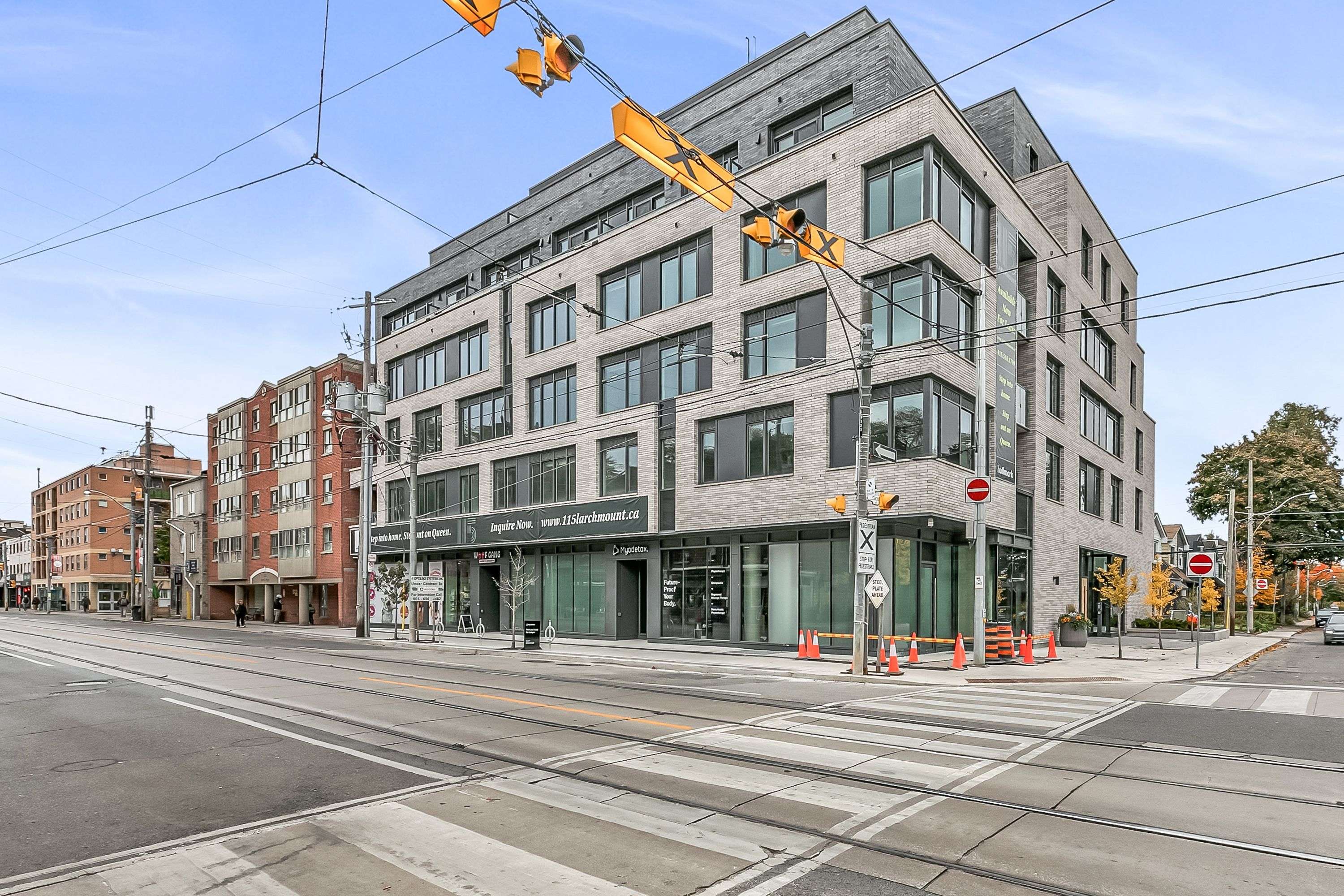 Toronto E01, ON M4M 2Y6,115 Larchmount AVE #602