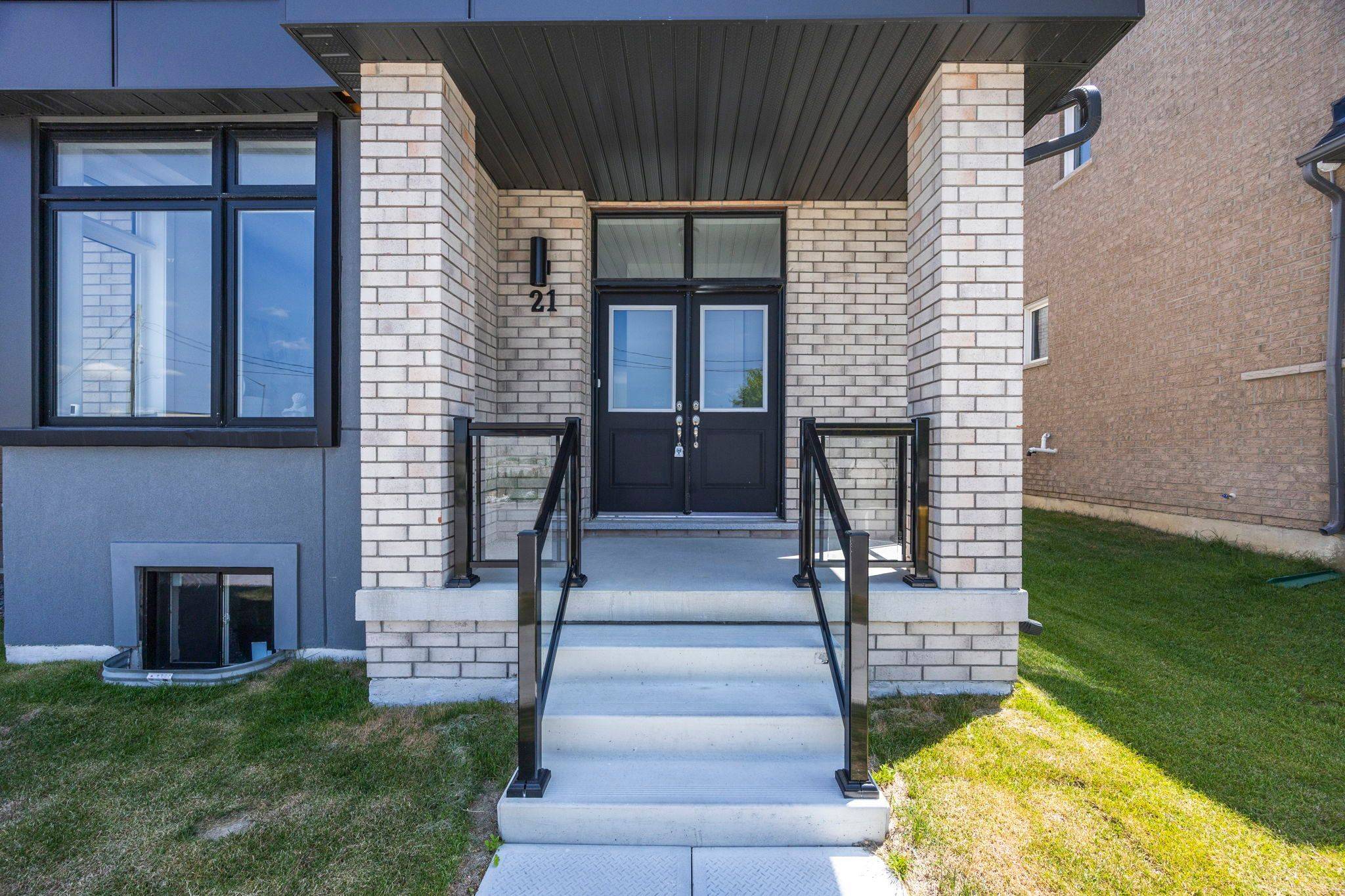 Markham, ON L6B 0K8,21 Countryside ST