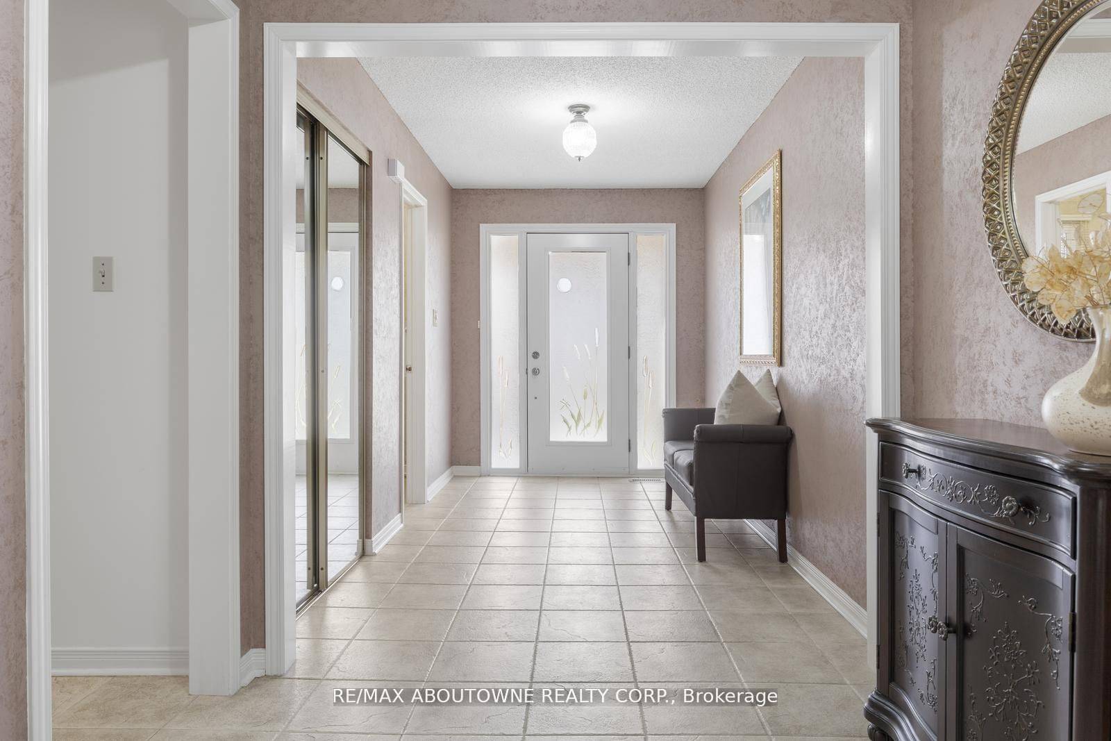 Mississauga, ON L5L 3A7,4043 Trapper CRES