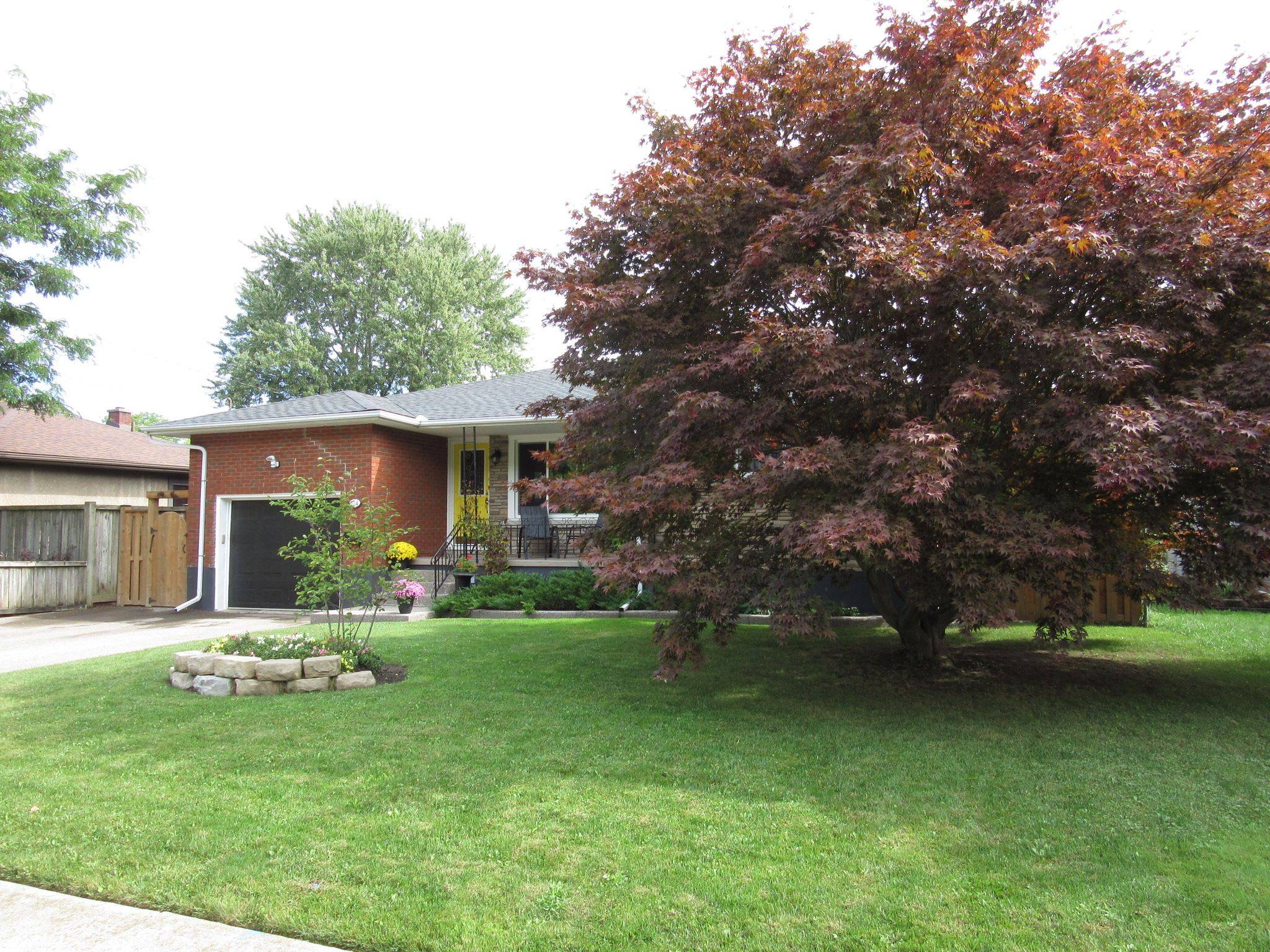 Welland, ON L3C 1A9,124 Gadsby AVE