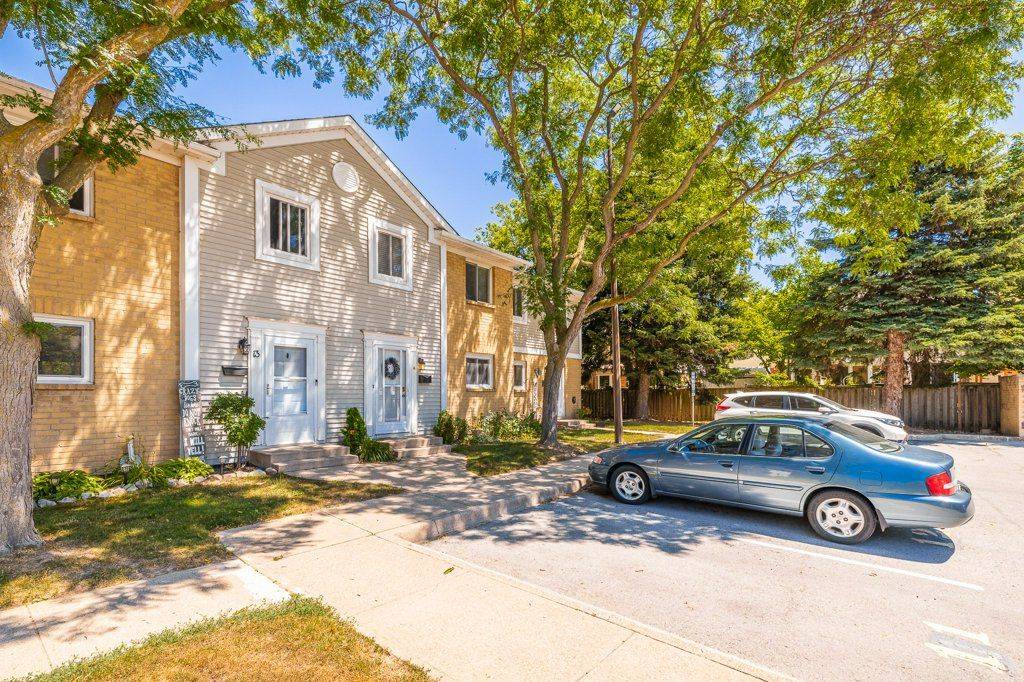 St. Catharines, ON L2N 6Z3,38 Elma ST #14