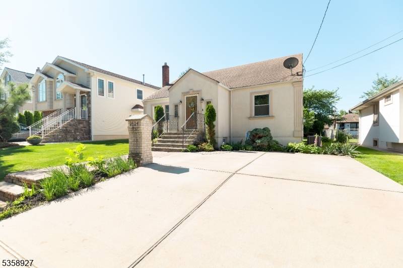 Linden City, NJ 07036,2624 Tremley Point Rd